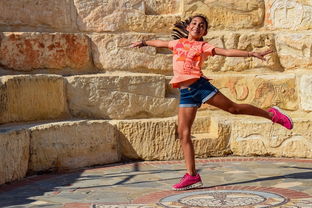 爱游戏体育平台-全国啦啦操比赛展现青少年青春风采，2021年全国啦啦操竞赛规则